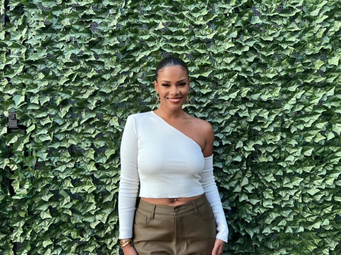 Kamie Crawford SI Swimsuit Rookie Announcement 2